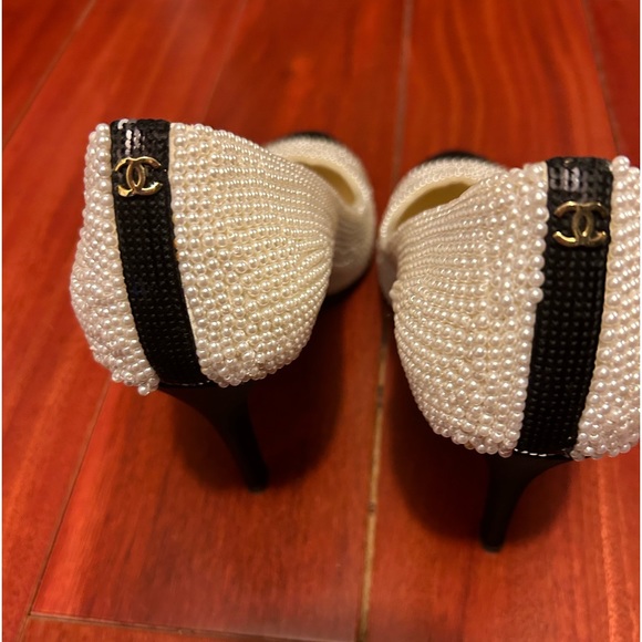 COPY - Chanel Pump Pearl shoes - Picture 2 of 11
